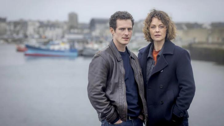 Guillaume Arnault et Raphaëlle Agogué dans « Meurtres à Concarneau »